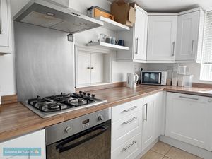 Kitchen- click for photo gallery